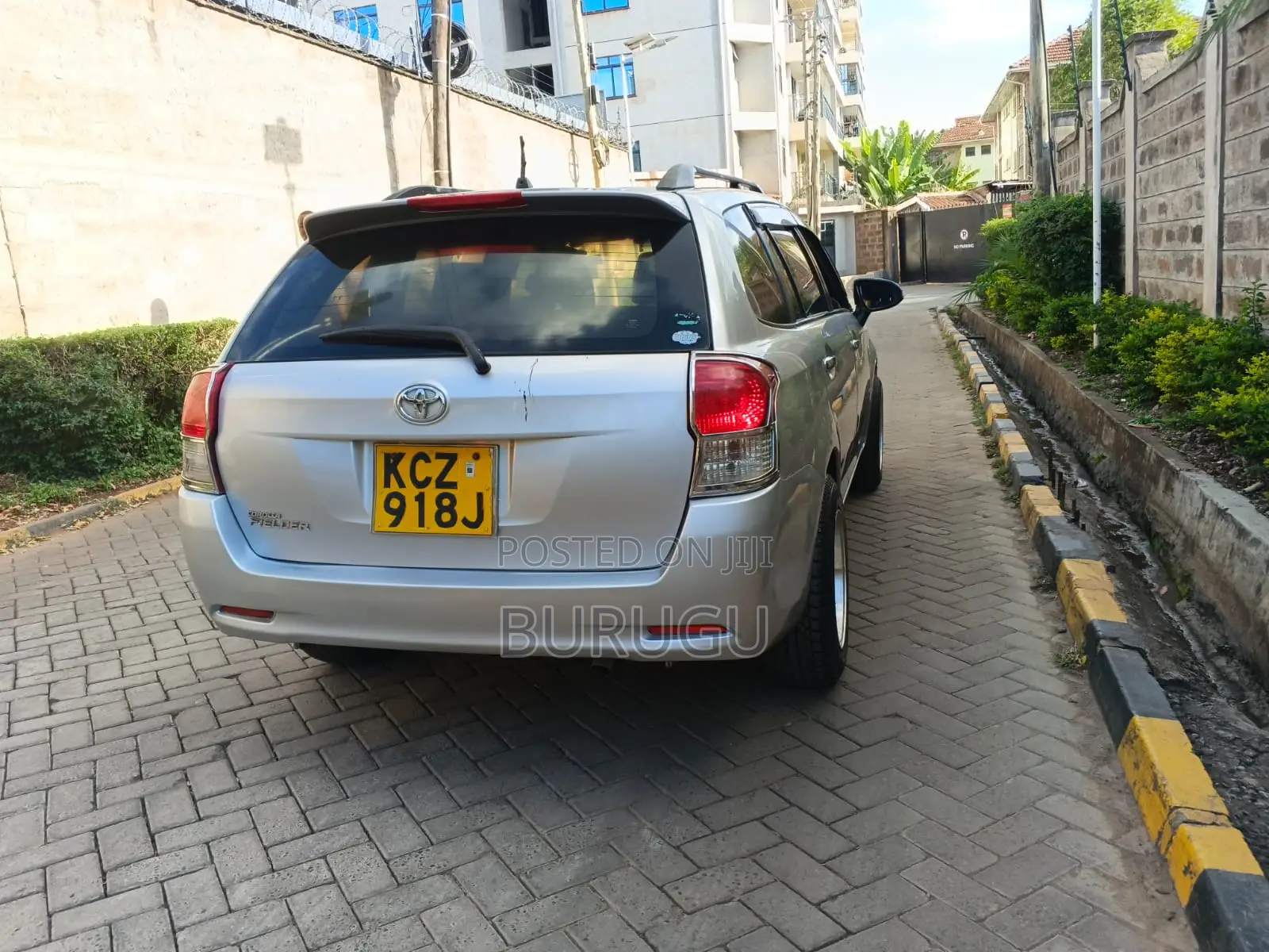 Toyota Corolla Fielder 2013 Silver