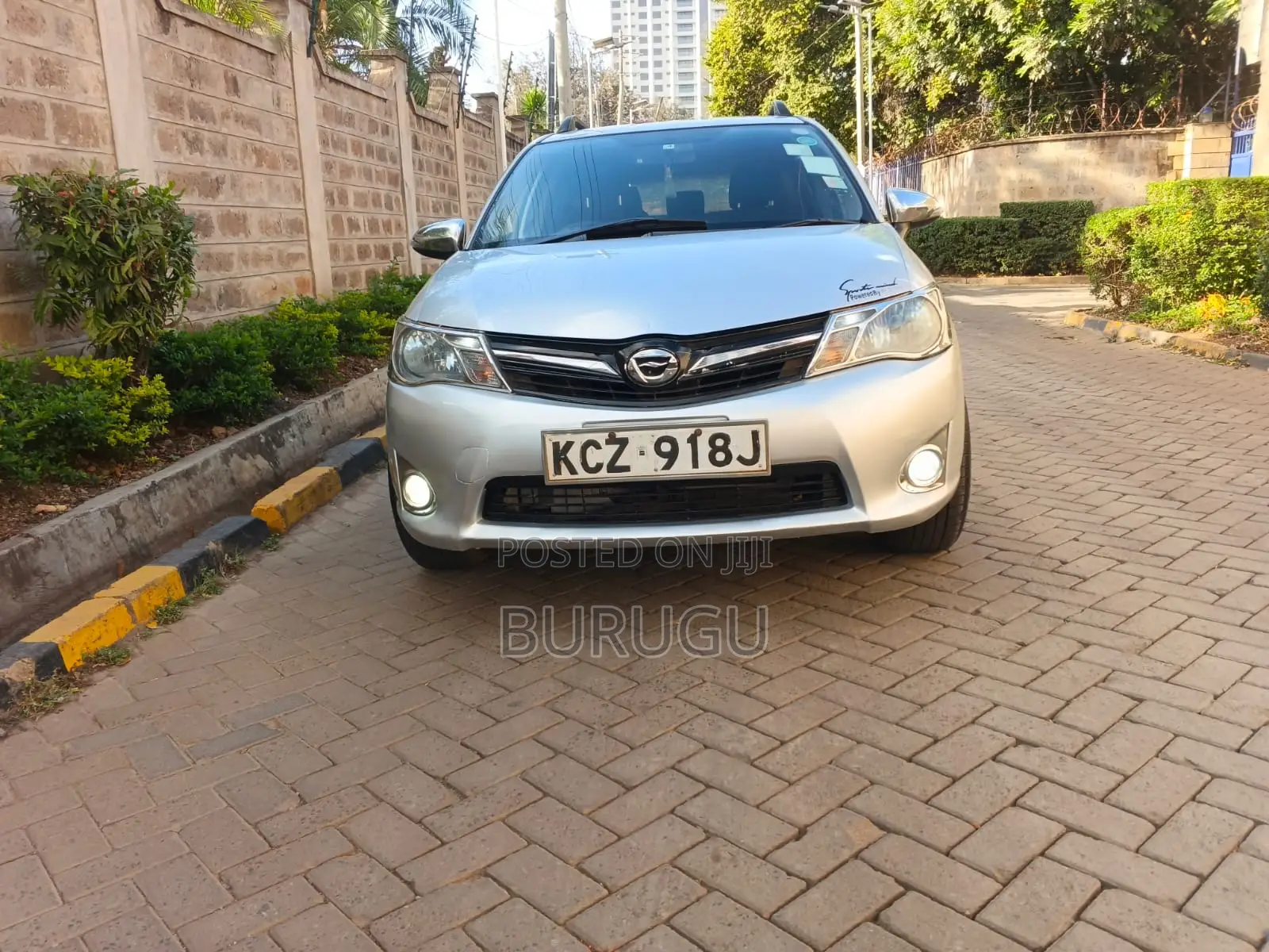 Toyota Corolla Fielder 2013 Silver