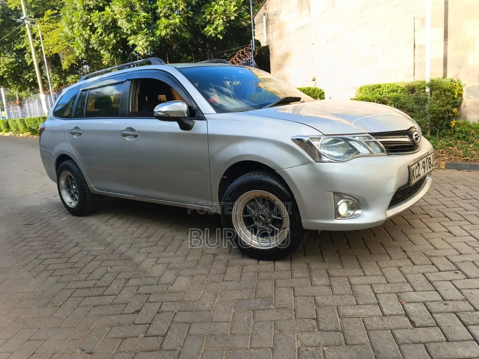 Toyota Corolla Fielder 2013 Silver
