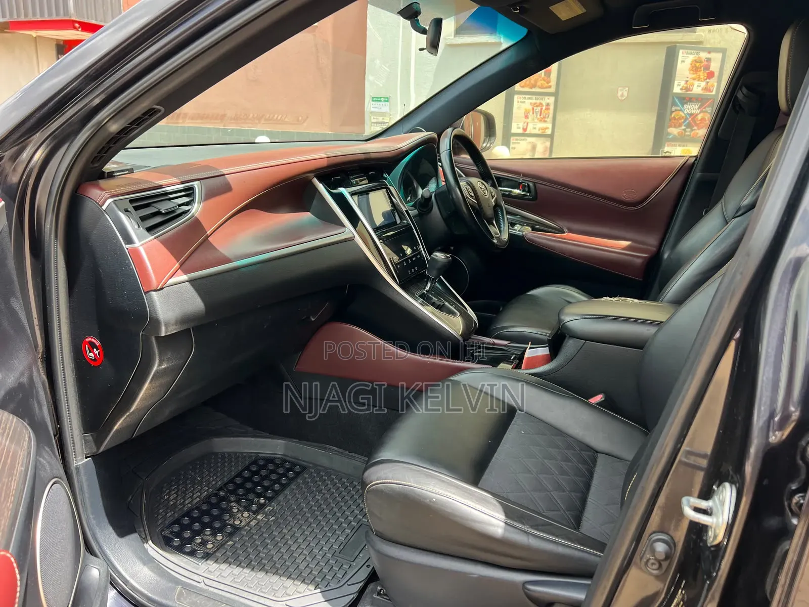 Toyota Harrier 2.0 2014 Black