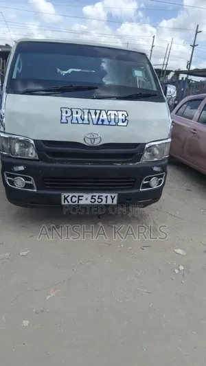 Toyota HiAce 2012 White