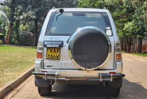 Toyota Land Cruiser Prado 2000 Silver