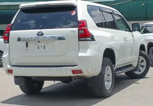 Toyota Land Cruiser Prado 2019 White