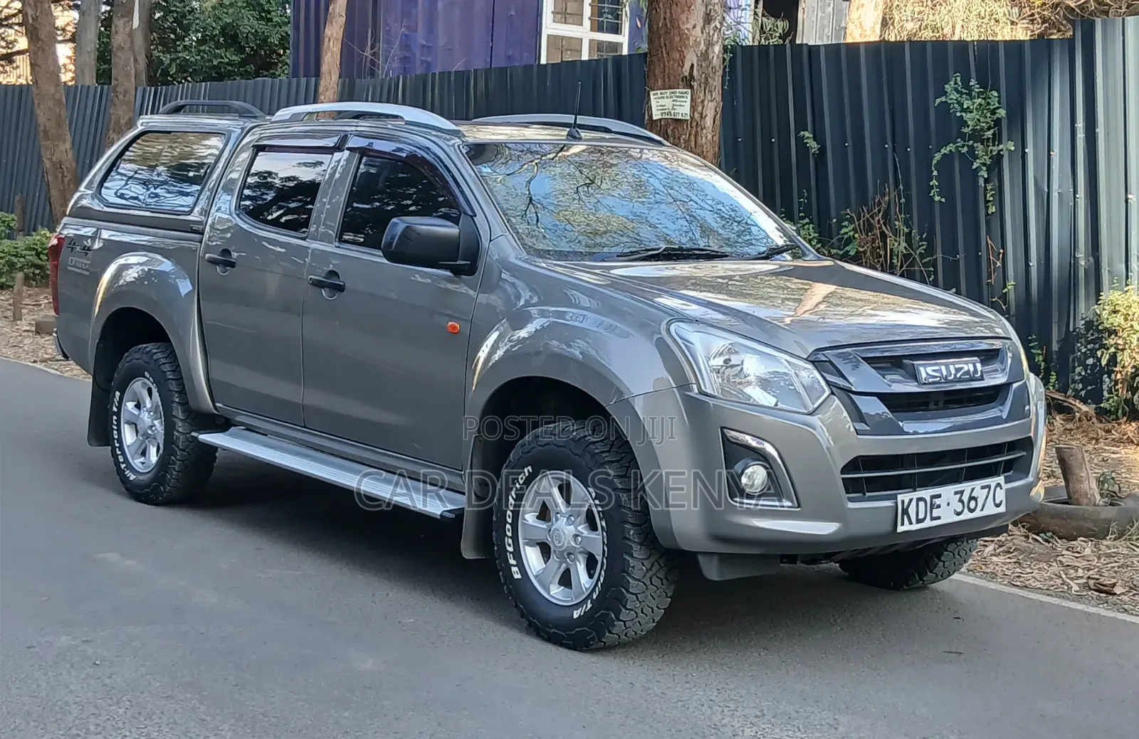 Isuzu D-MAX 2022 Gray