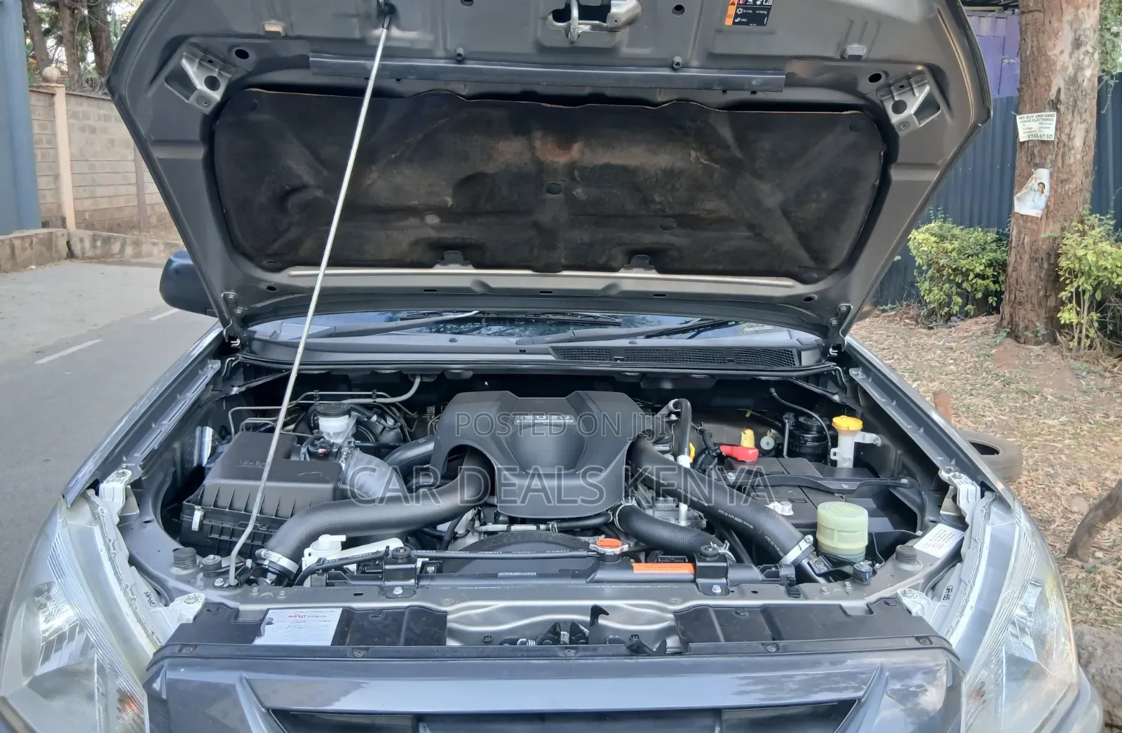 Isuzu D-MAX 2022 Gray