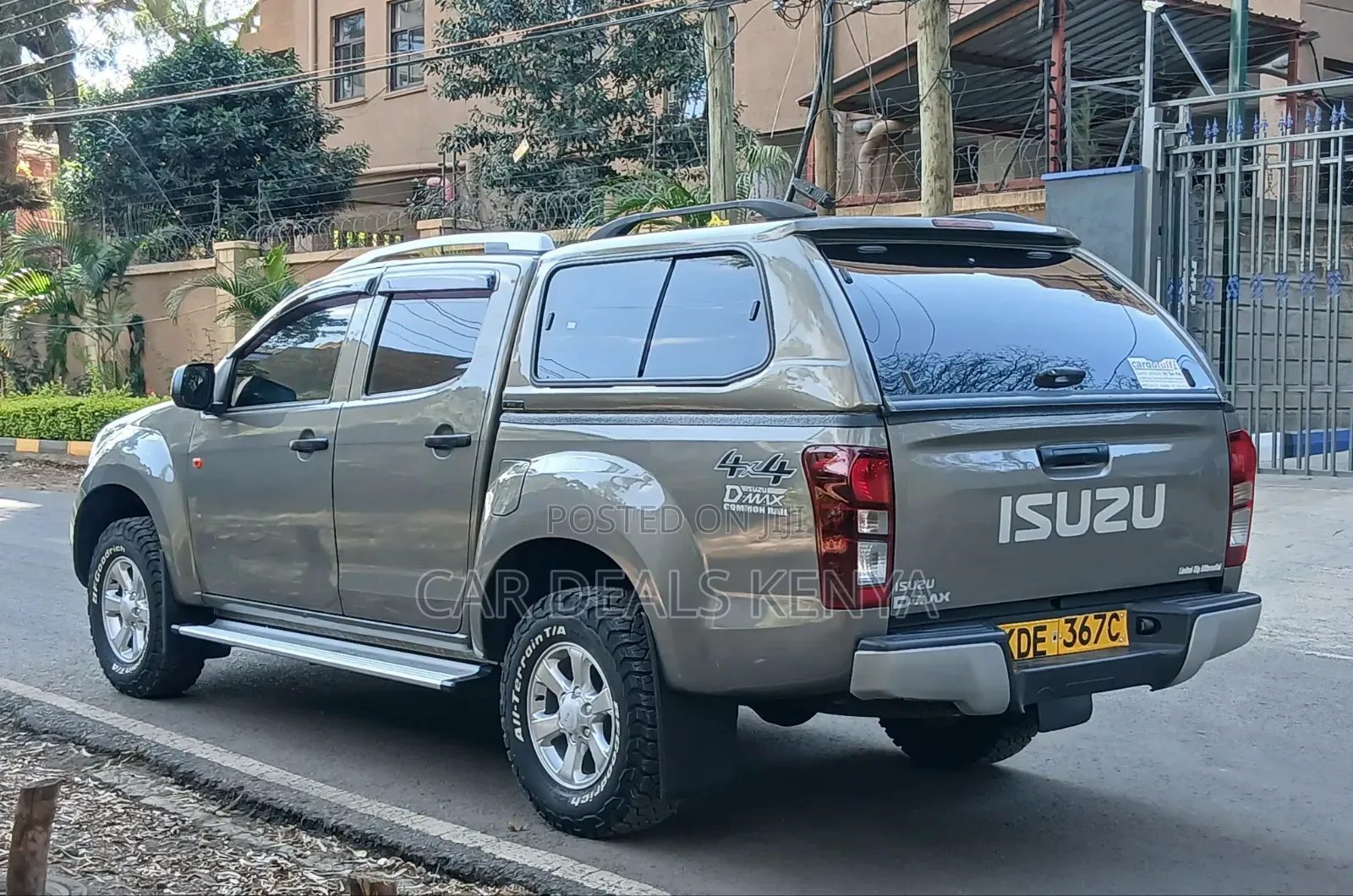 Isuzu D-MAX 2022 Gray