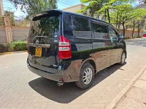 Toyota Noah 2012 Black