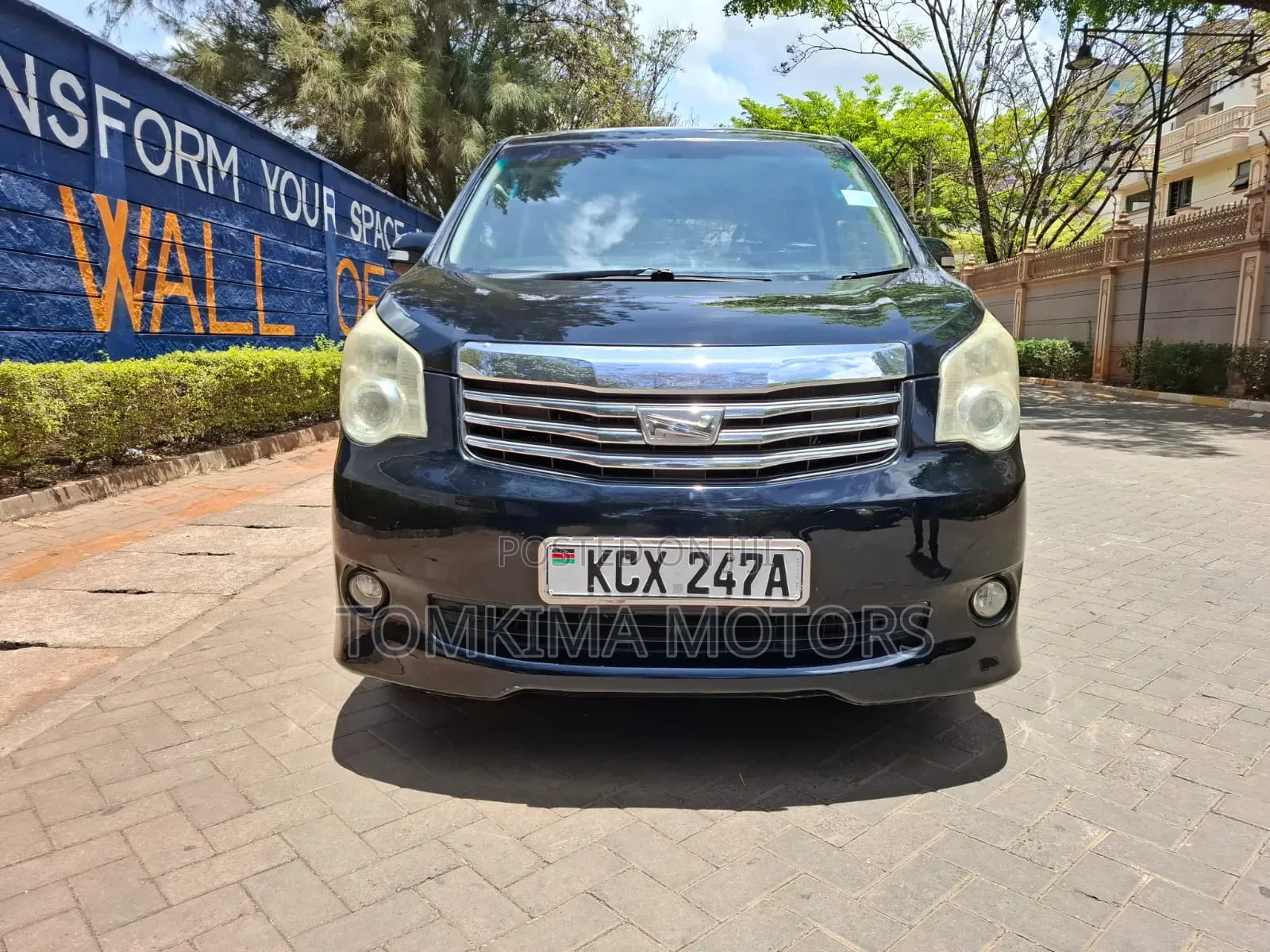 Toyota Noah 2012 Black
