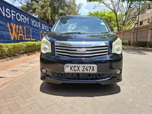 Toyota Noah 2012 Black