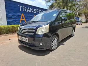 Toyota Noah 2012 Black