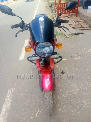 Bajaj Boxer 125 2026 Red