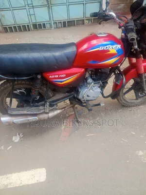 Bajaj Boxer 125 2026 Red