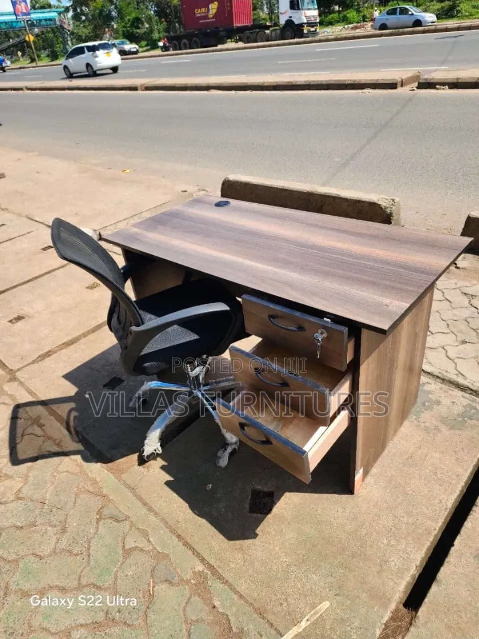 Efficient Office Desk With Mesh Chair
