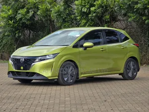 Nissan Note 1.2 Hybrid 2021 Green
