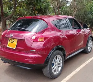 Nissan Juke 2011 Maroon