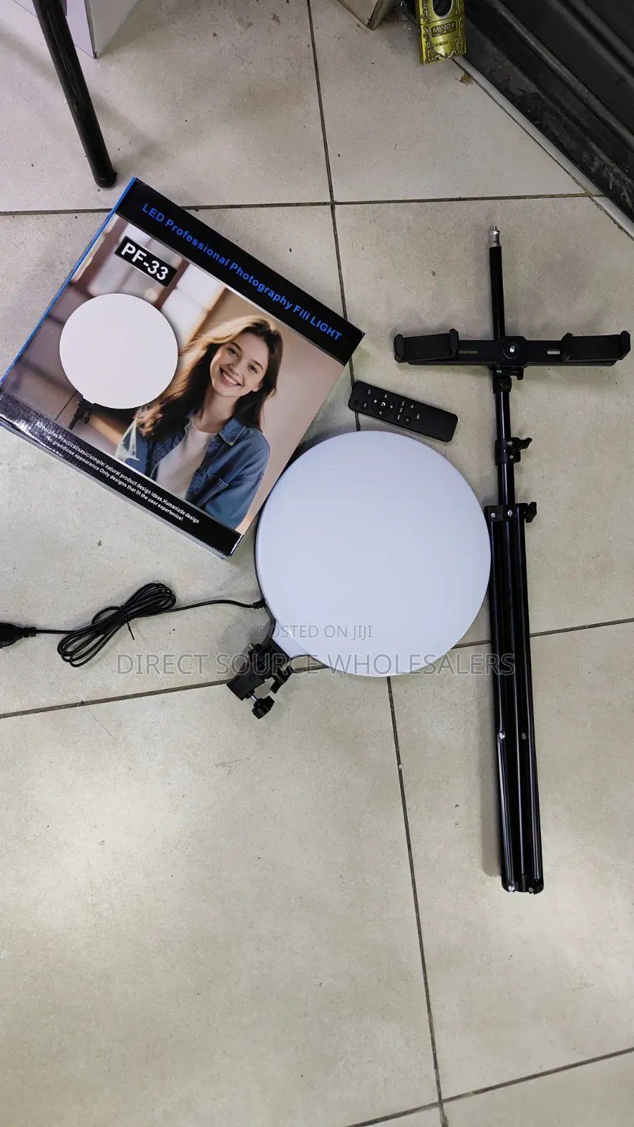 PF-33 Fill Light: Best Budget Studio Light