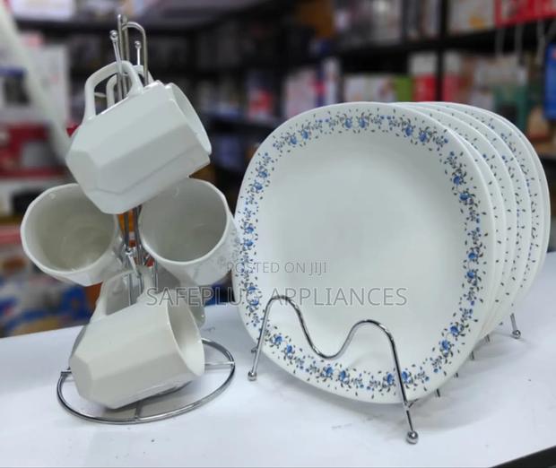 12-Piece Demure Tableware Set – Plates & Mugs - thumbnail 2