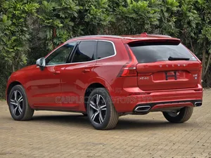 Volvo XC60 2019 Red