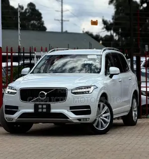 Volvo XC90 2019 White