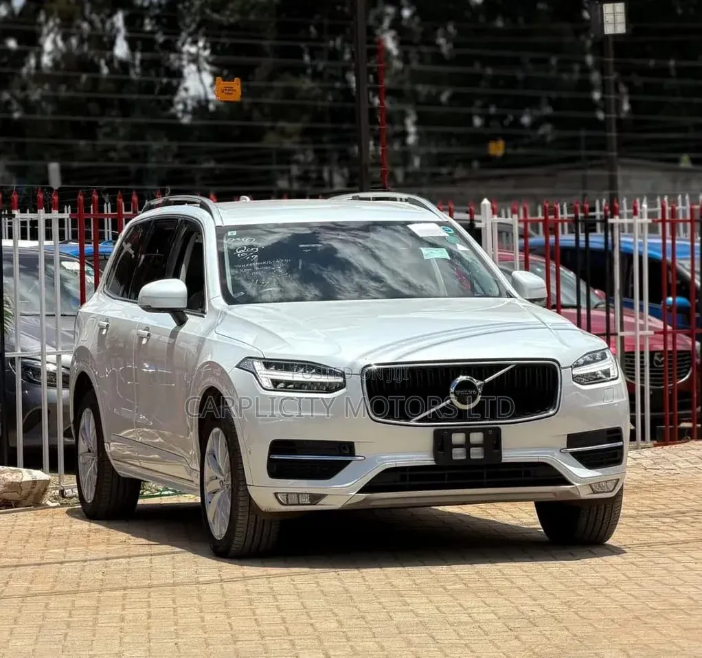 Volvo XC90 2019 White