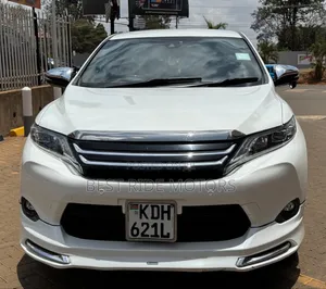 Toyota Harrier 2.0 2015 Off white