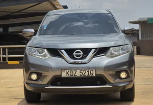 Nissan X-Trail 2015 Gray