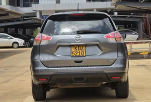 Nissan X-Trail 2015 Gray