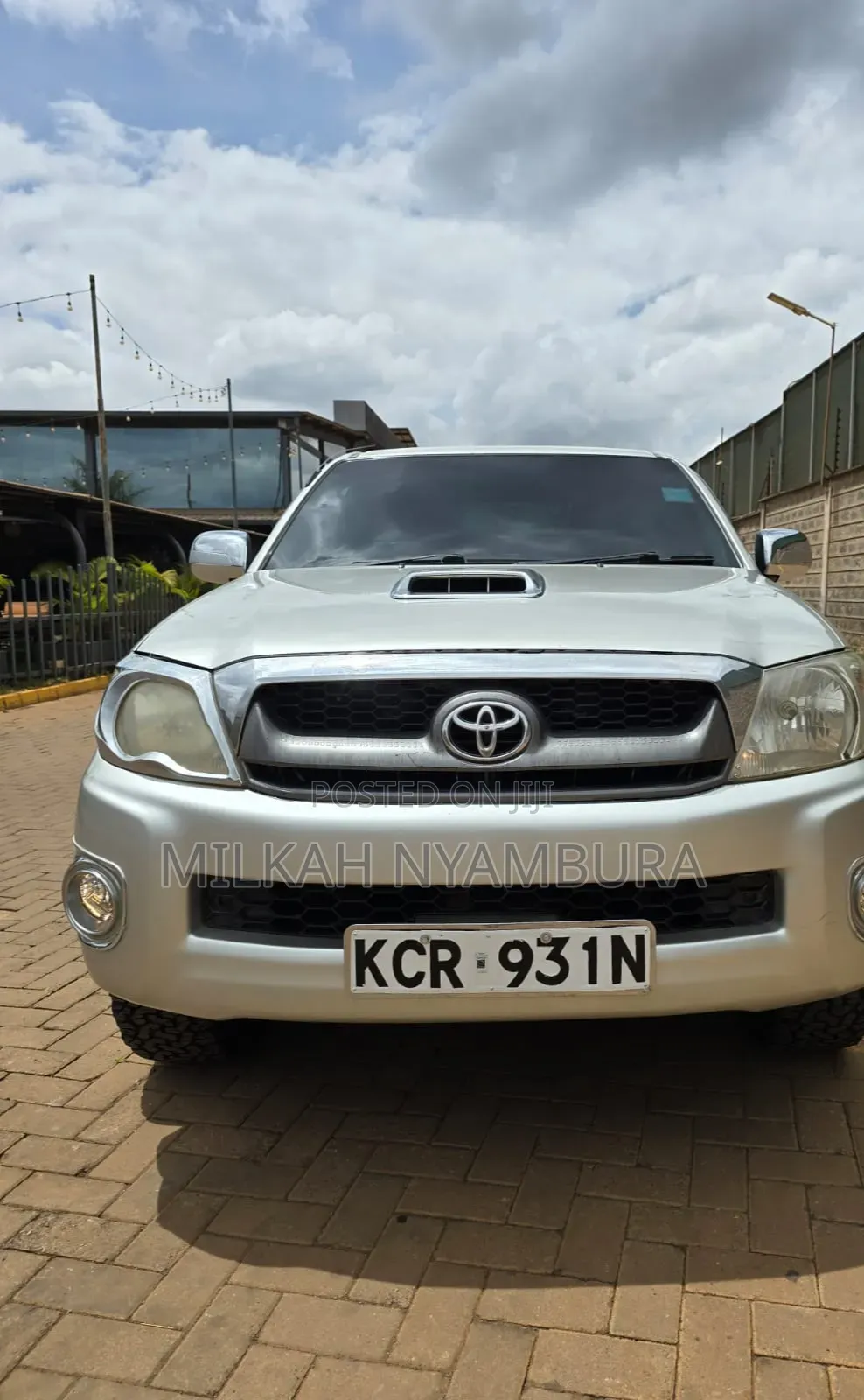 Toyota Hilux 2011 Silver