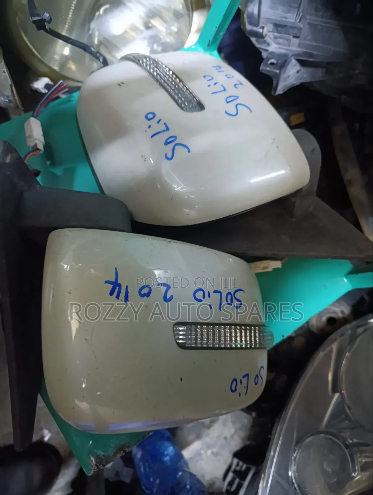 Solio Side Mirror 2014