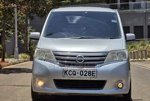 Nissan Serena 2011 Silver