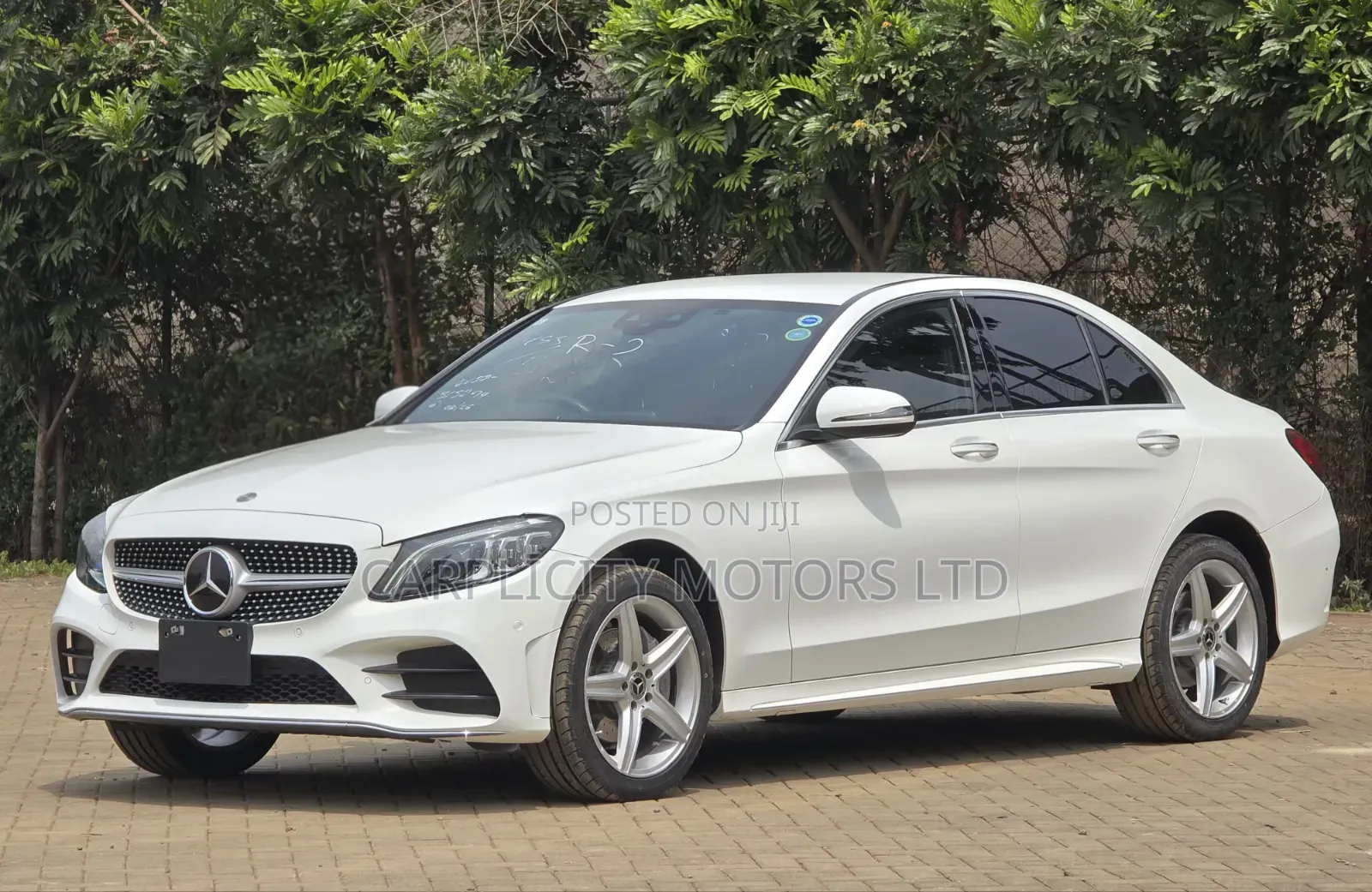 Mercedes-Benz C200 2019 White