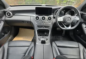 Mercedes-Benz C200 2019 White