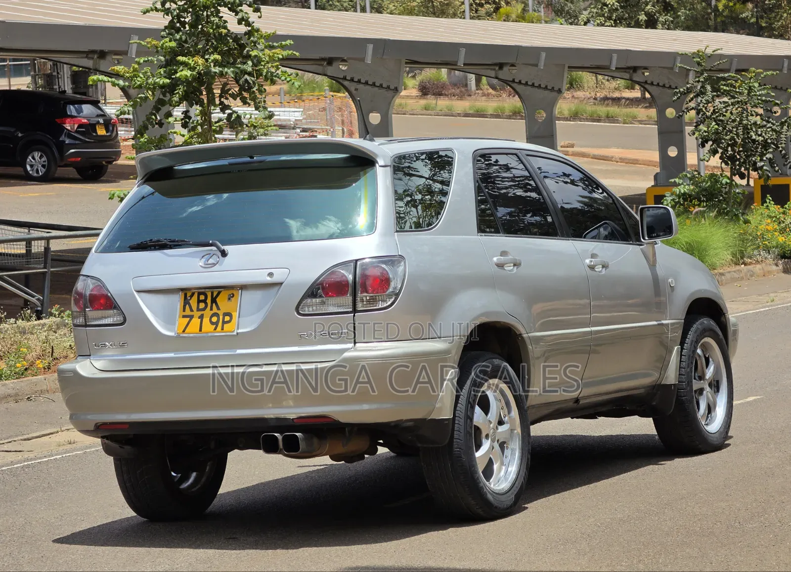 Toyota Harrier 2002 Silver