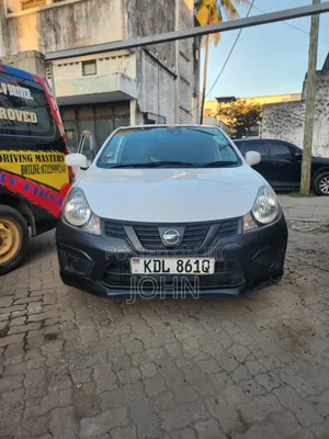Nissan Advan 2017 White