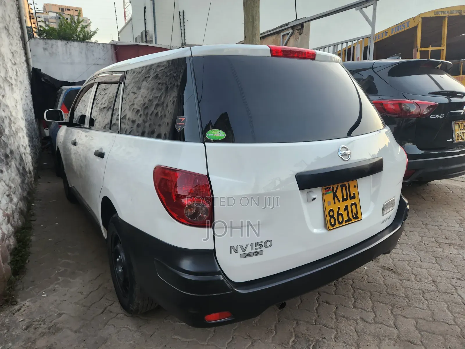 Nissan Advan 2017 White