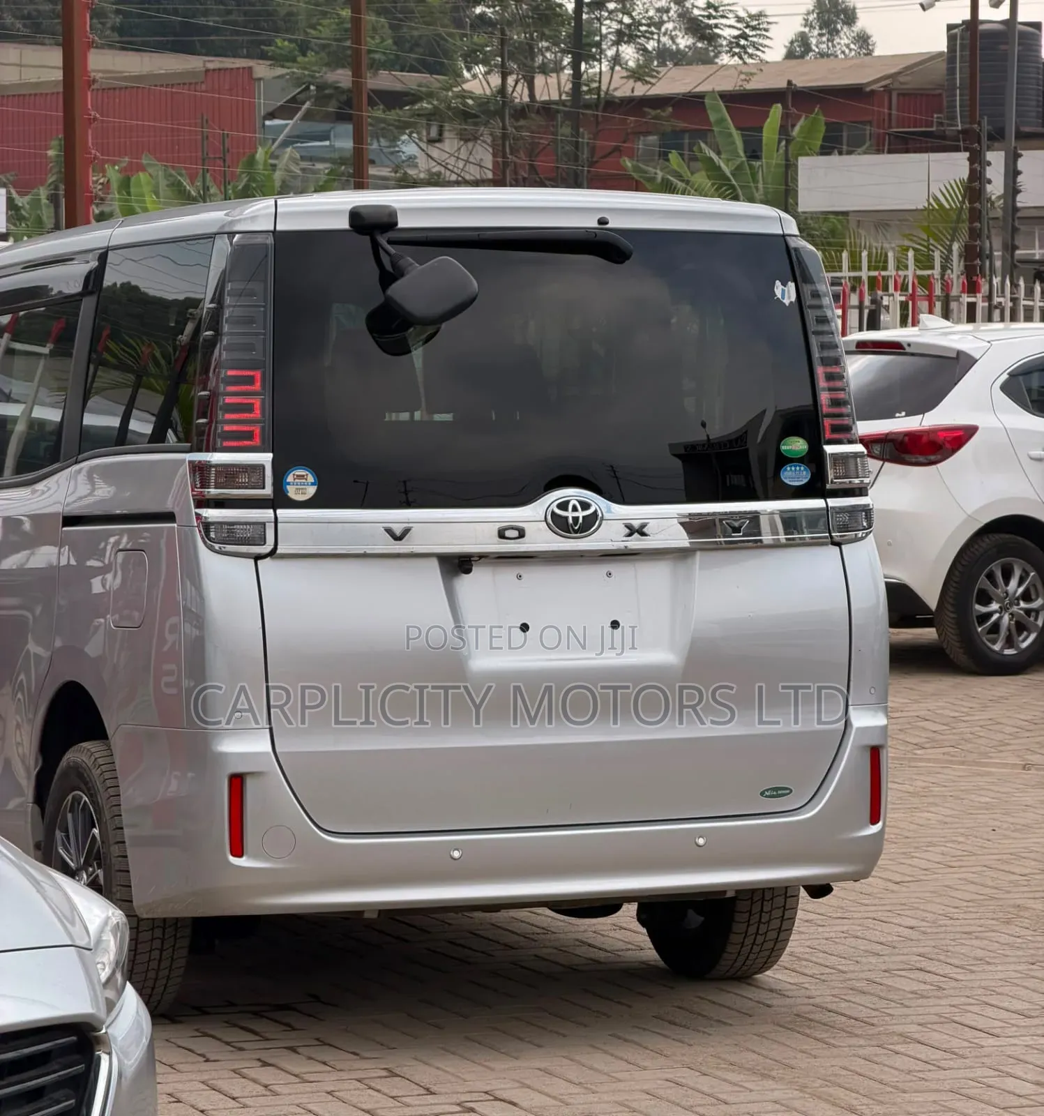Toyota Voxy 2019 Silver