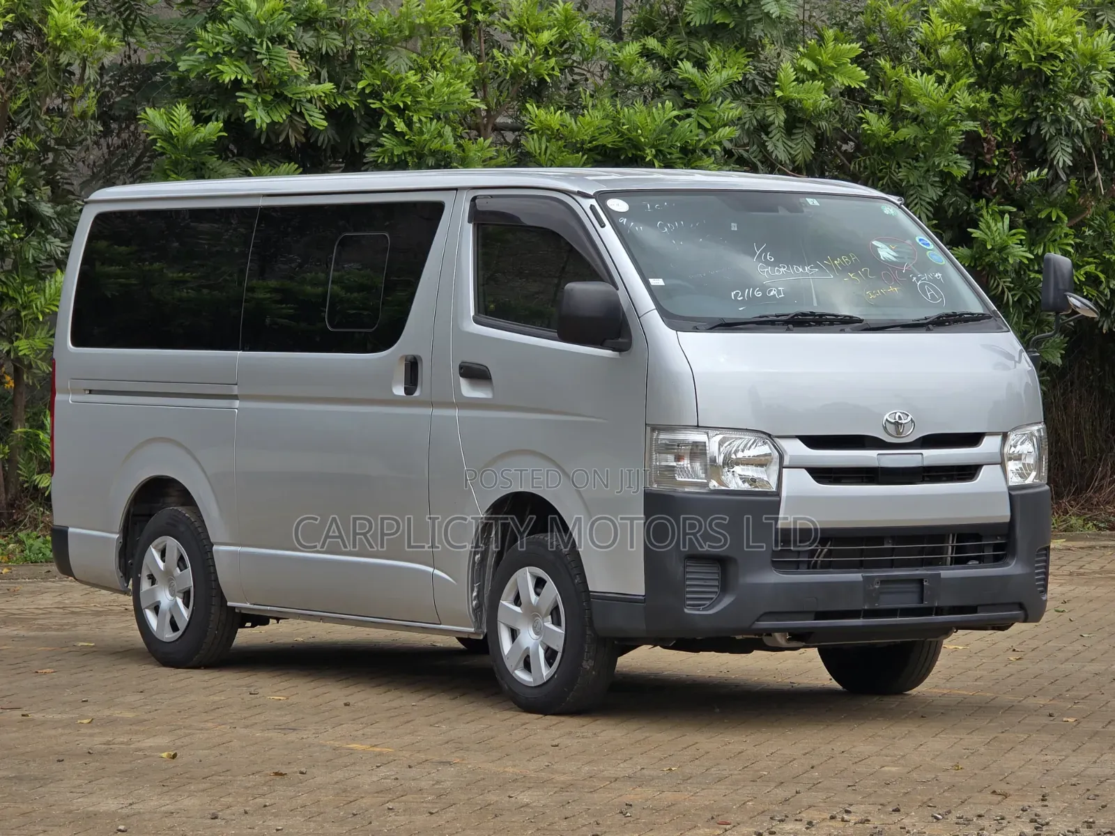 Toyota HiAce 2019 Silver