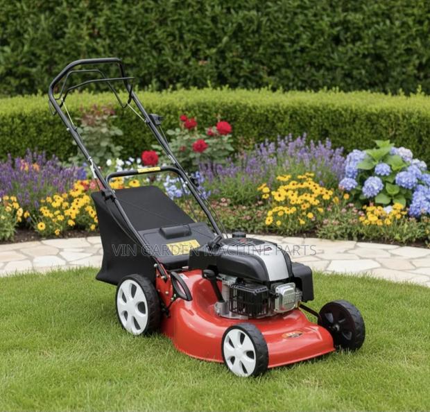 Briggs & Stratton 6HP Lawnmower – Petrol