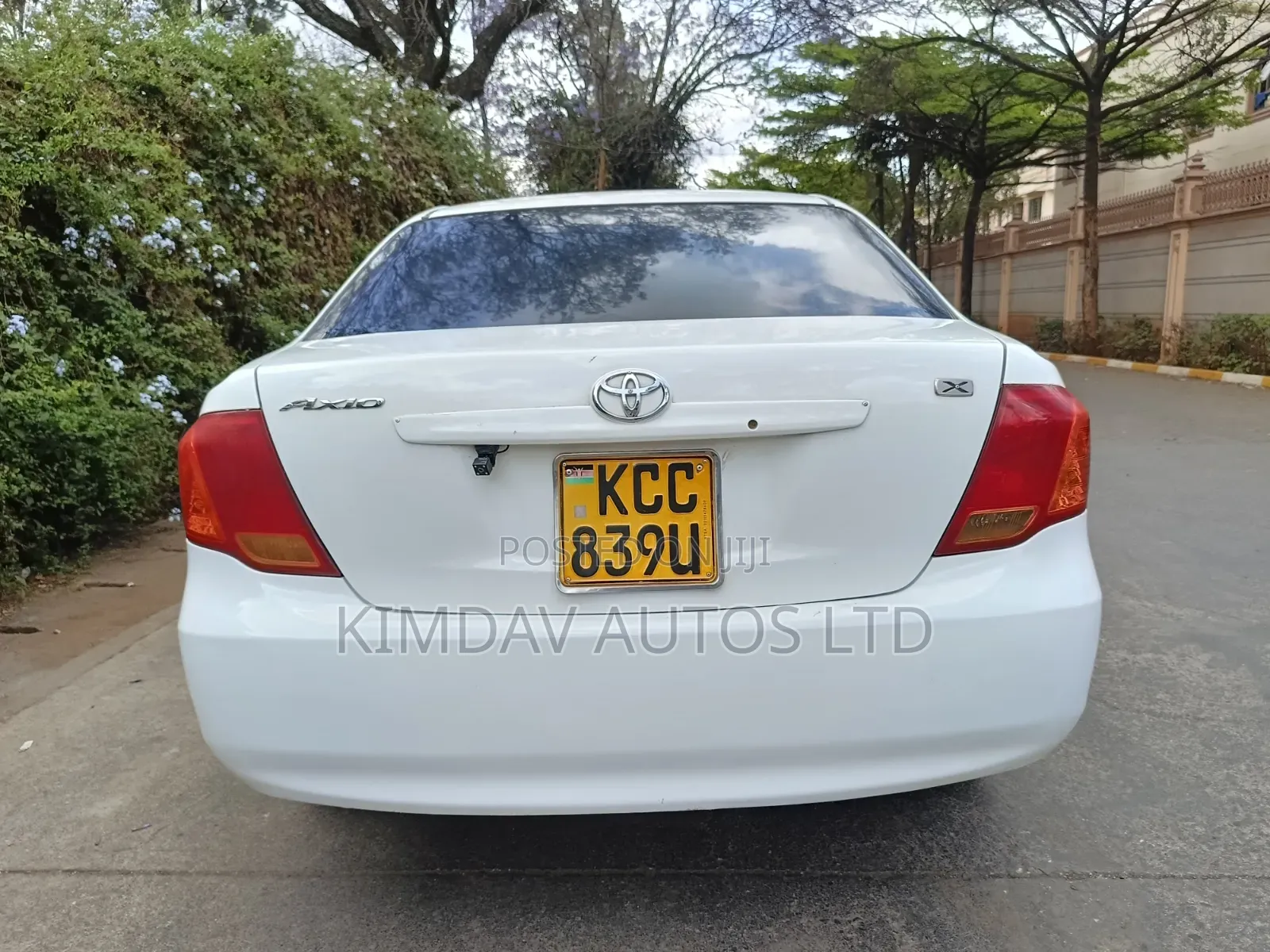 Toyota Axio 2009 White
