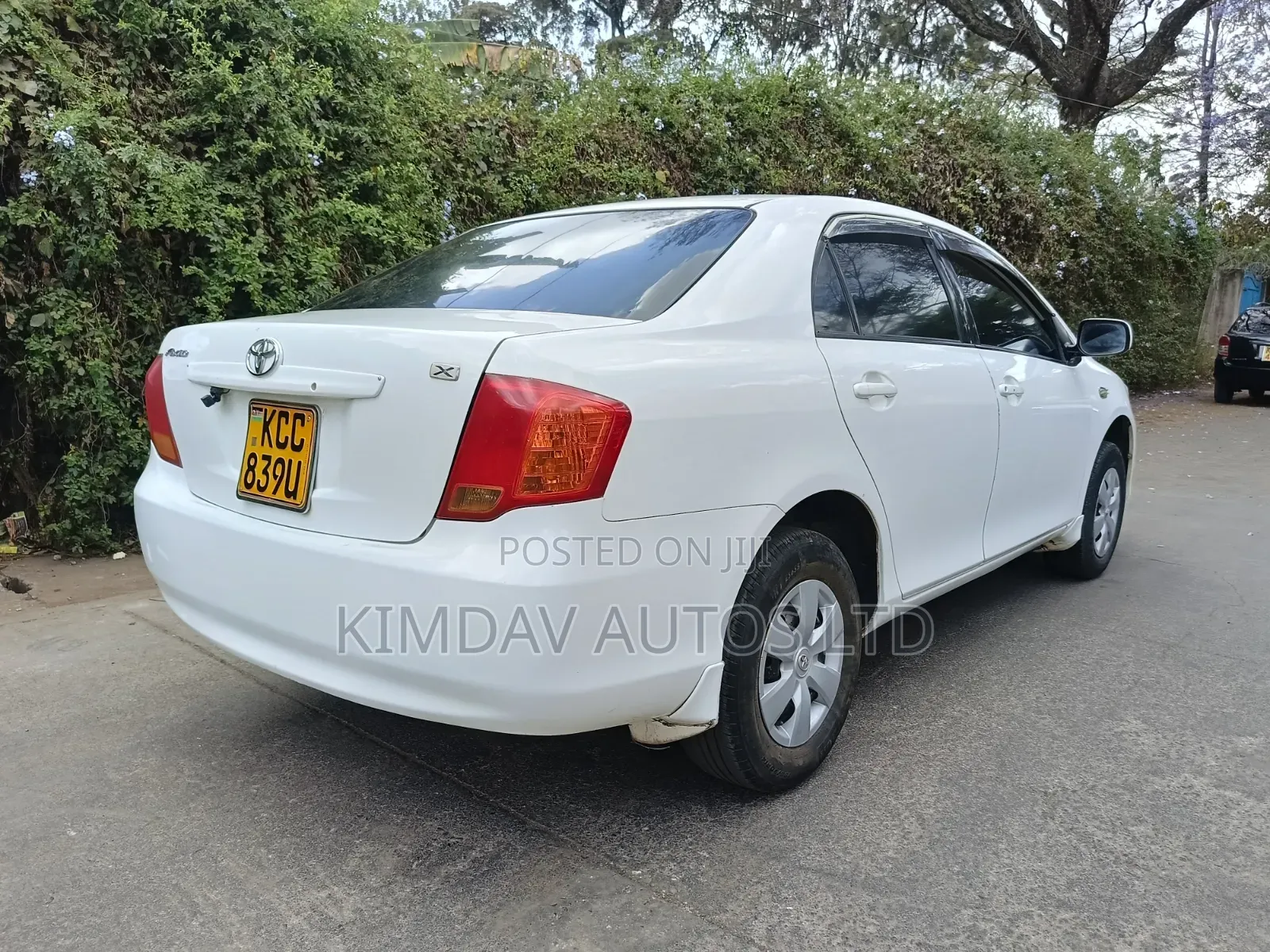 Toyota Axio 2009 White