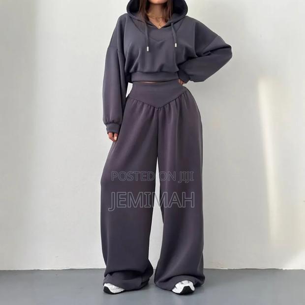 Women Tracksuit - thumbnail 4