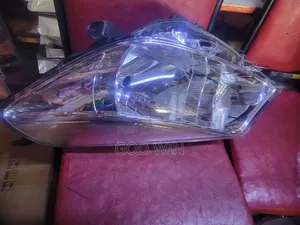 Head Lamp Vitz 2019