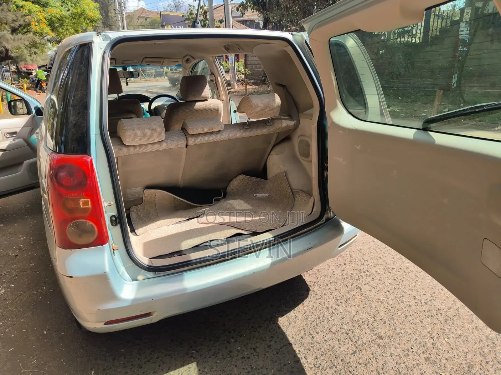 Toyota Raum 2008 Gray