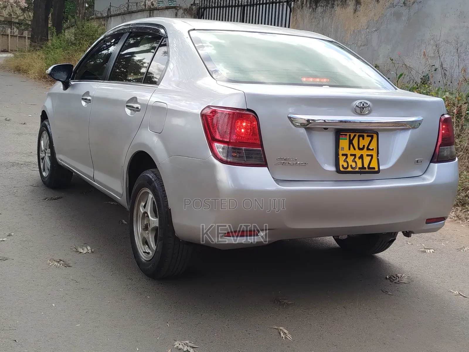 Toyota Axio 2013 Silver