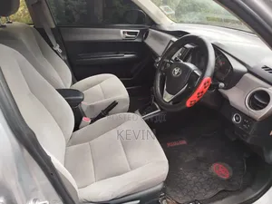 Toyota Axio 2013 Silver