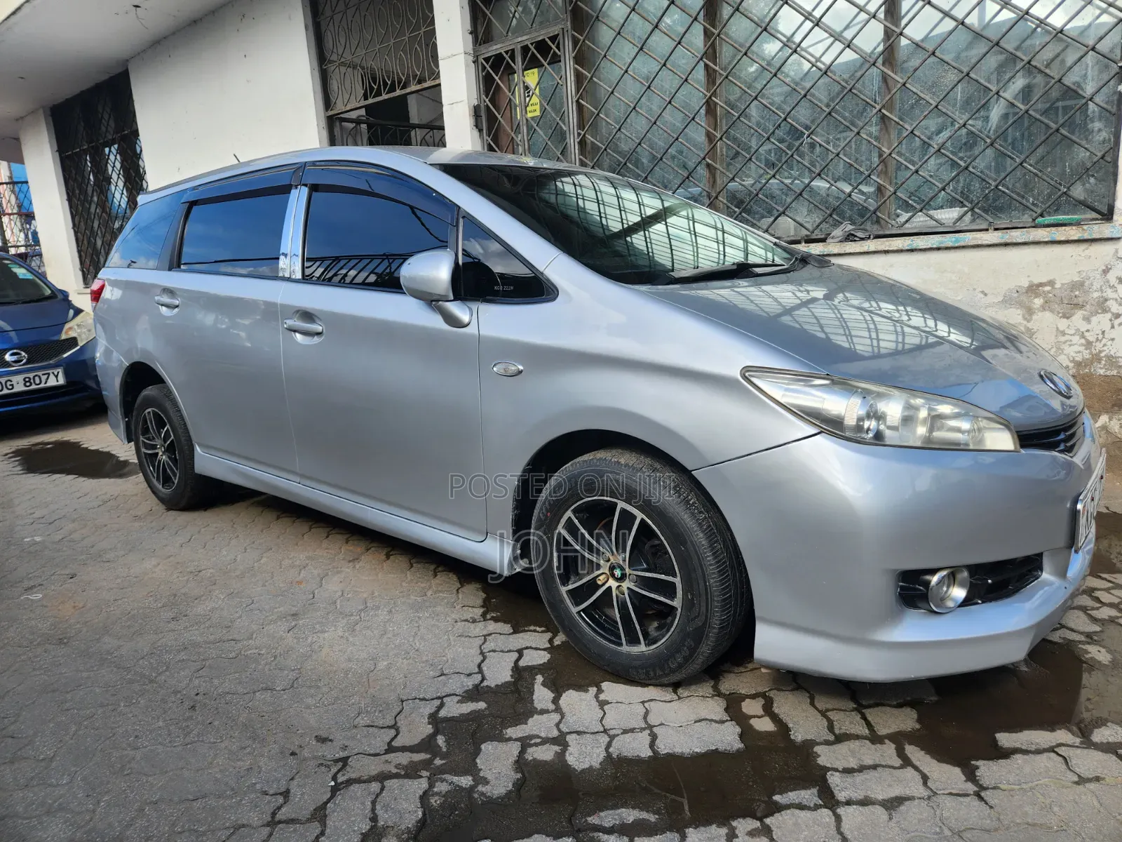 Toyota Wish 2011 Silver