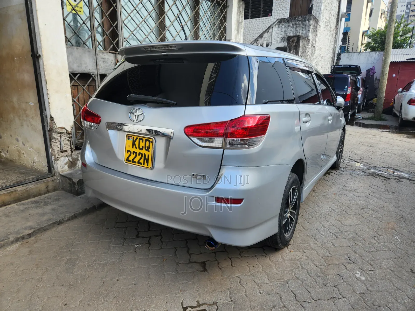 Toyota Wish 2011 Silver