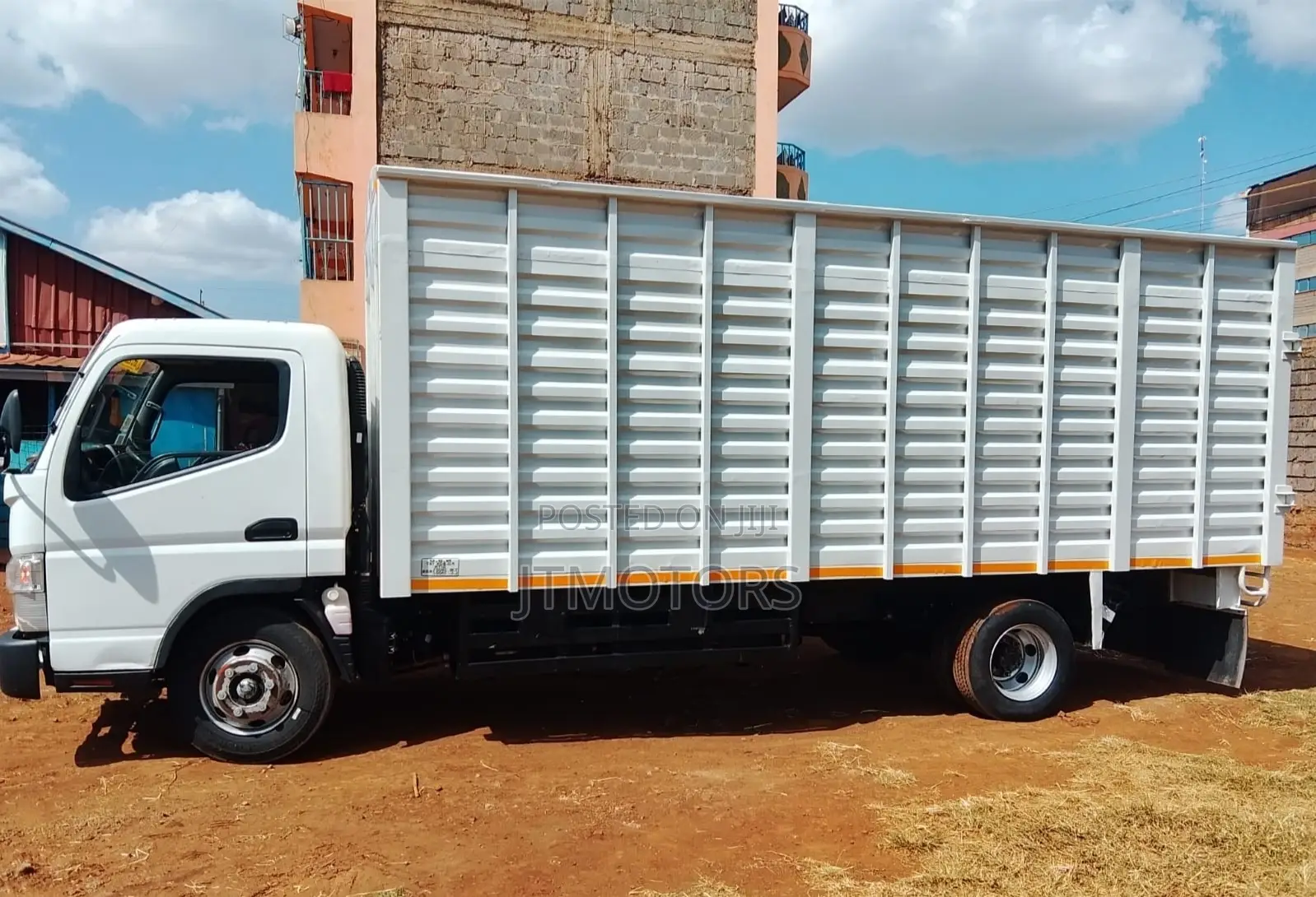 Mitsubishi Fuso 2023 White