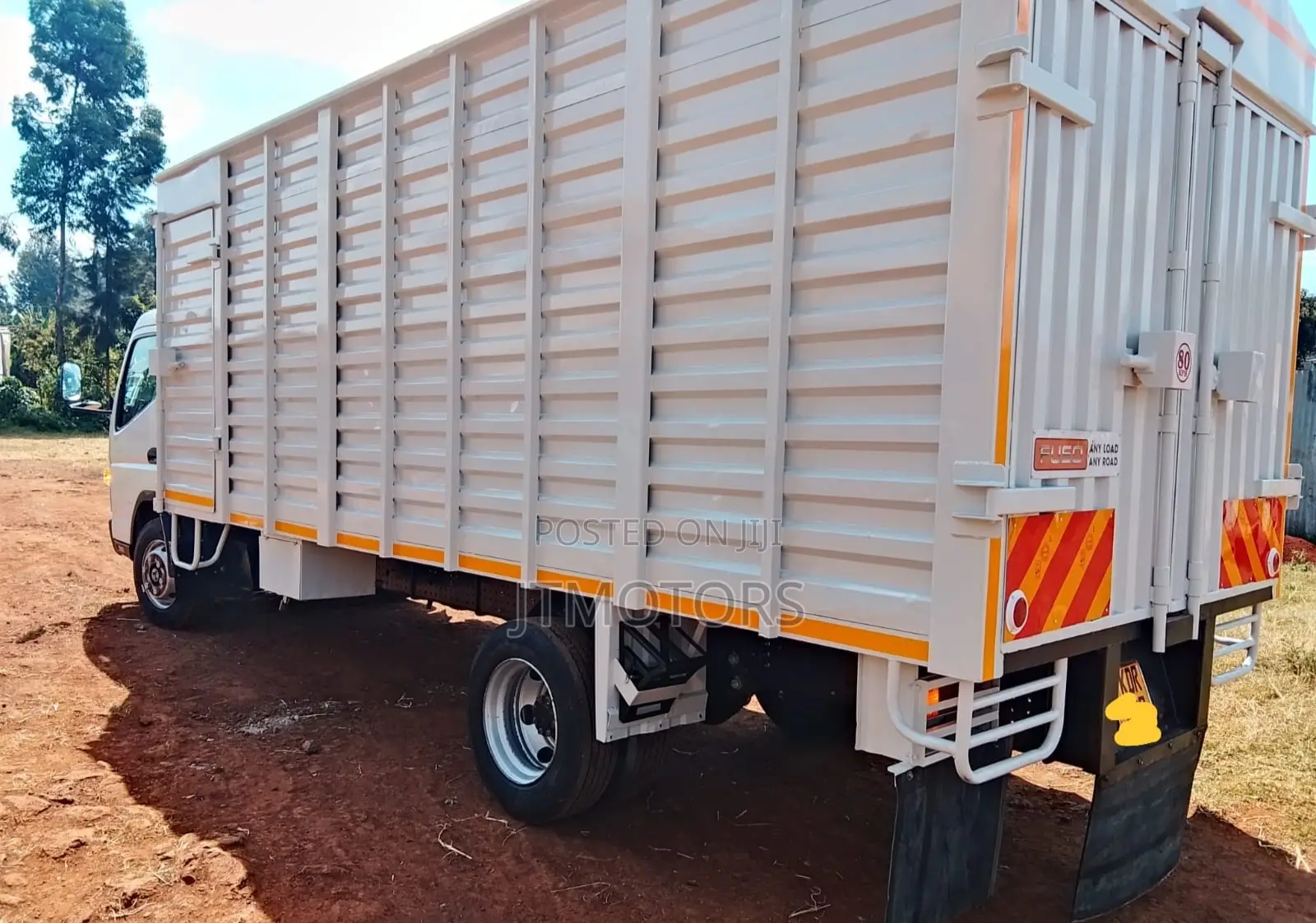 Mitsubishi Fuso 2023 White