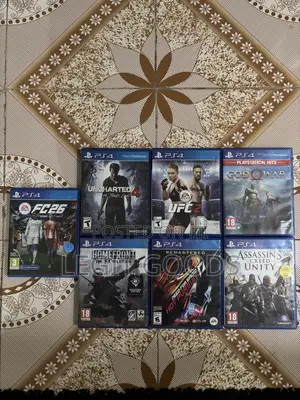 Play Station 4Slim
